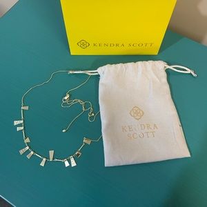⚡️SALE⚡️Kendra Scott 🌼Lynne choker